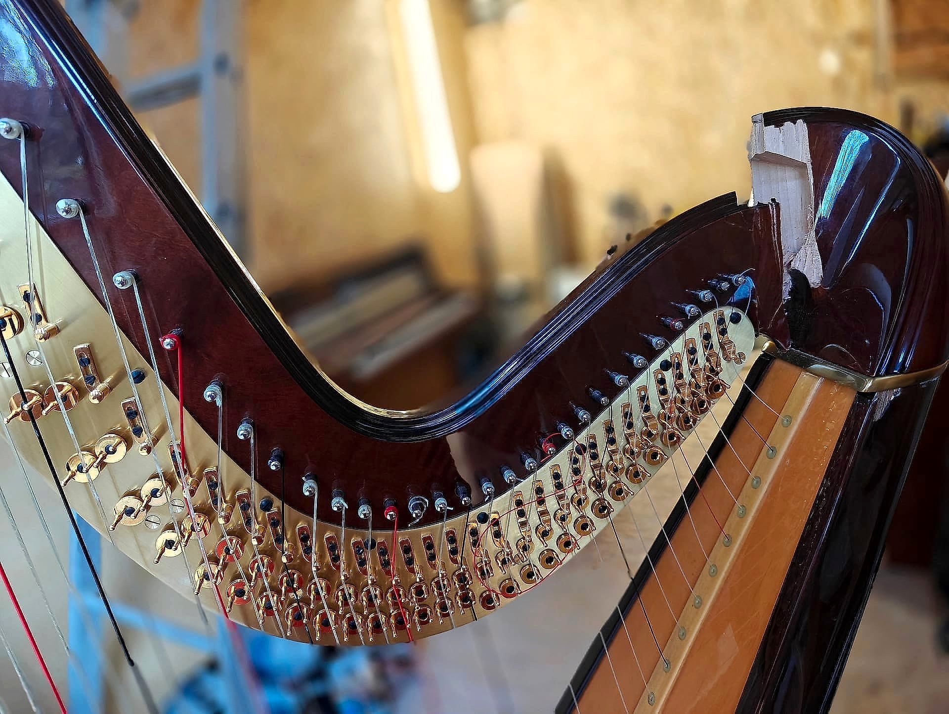 Reconstruction complète d'une console de harpe à pédales - Harpe de concert à double mouvement